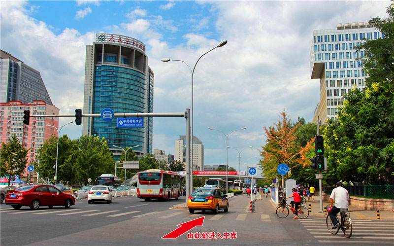 14-停車引導.jpg 14-停車引導.jpg